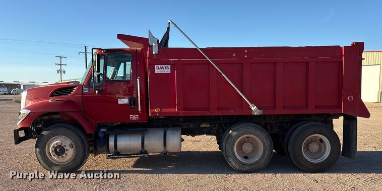 image for item EF6135 2016 International 7400 dump truck