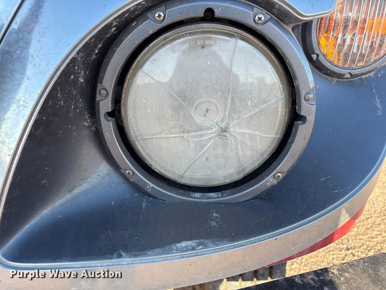 image for item EF6135 2016 International 7400 dump truck