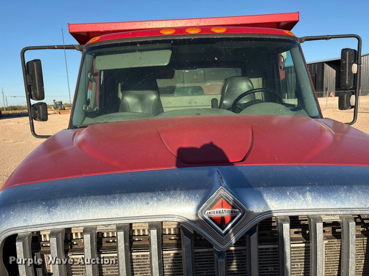 image for item EF6135 2016 International 7400 dump truck