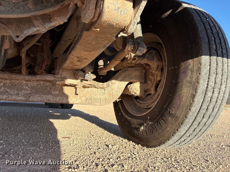 image for item EF6135 2016 International 7400 dump truck