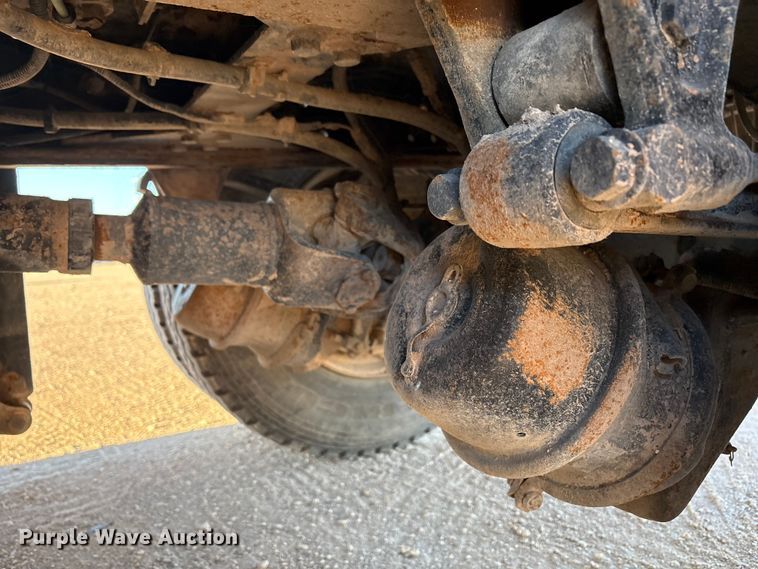 image for item EF6135 2016 International 7400 dump truck