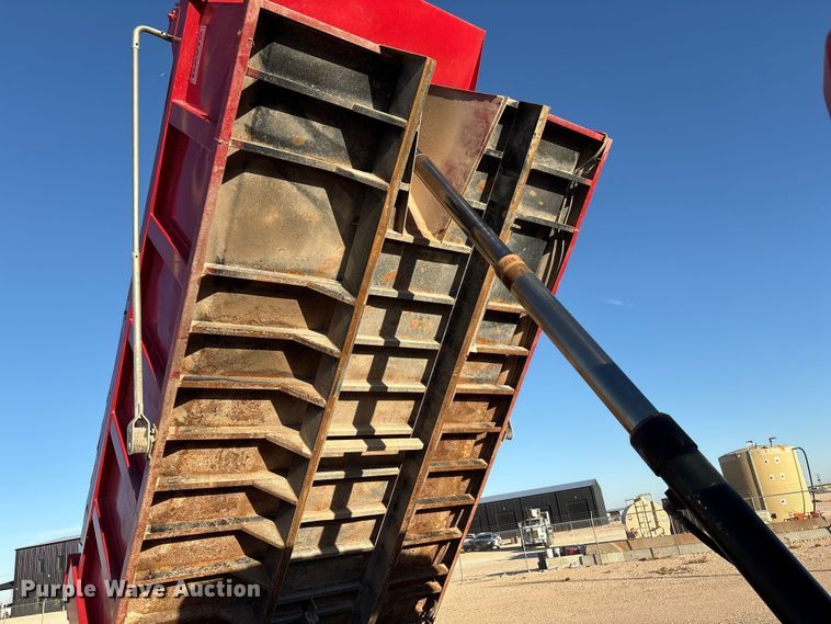 image for item EF6135 2016 International 7400 dump truck