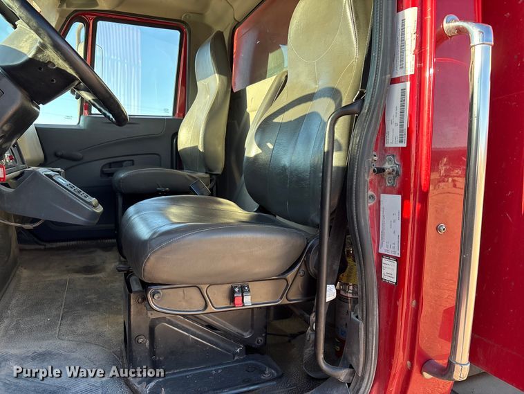 image for item EF6135 2016 International 7400 dump truck