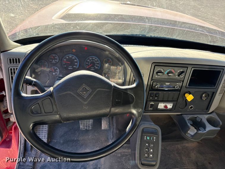 image for item EF6135 2016 International 7400 dump truck