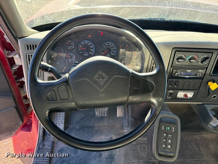 image for item EF6135 2016 International 7400 dump truck