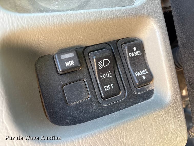 image for item EF6135 2016 International 7400 dump truck