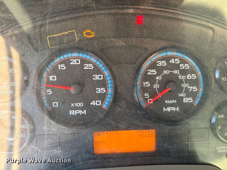 image for item EF6135 2016 International 7400 dump truck