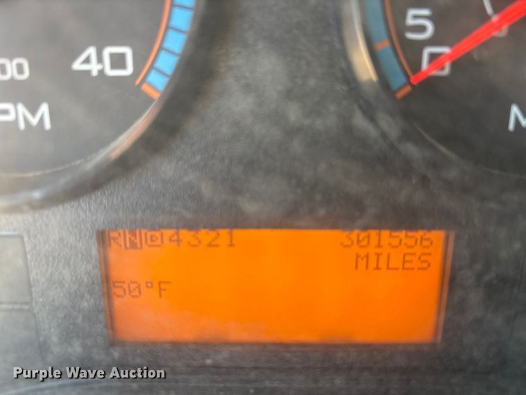 image for item EF6135 2016 International 7400 dump truck