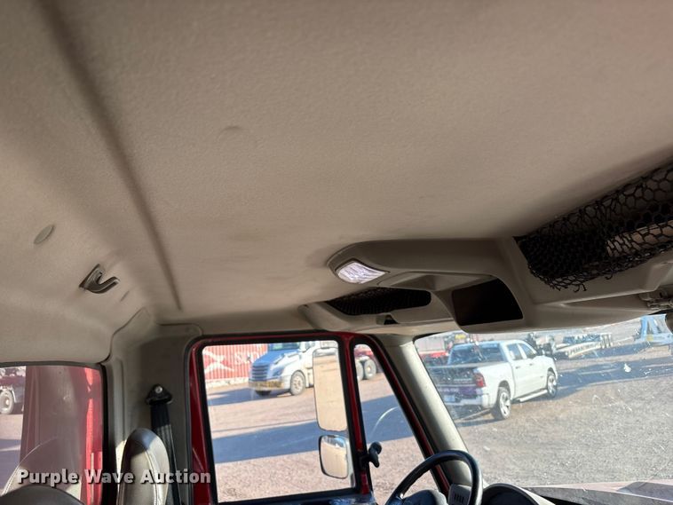 image for item EF6135 2016 International 7400 dump truck