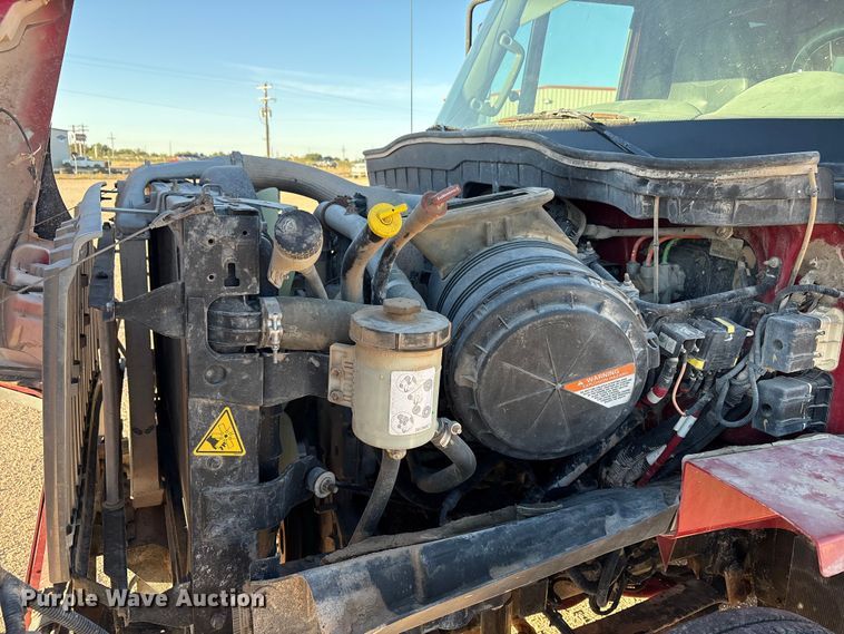 image for item EF6135 2016 International 7400 dump truck