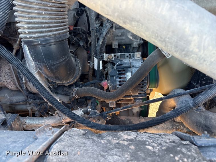 image for item EF6135 2016 International 7400 dump truck