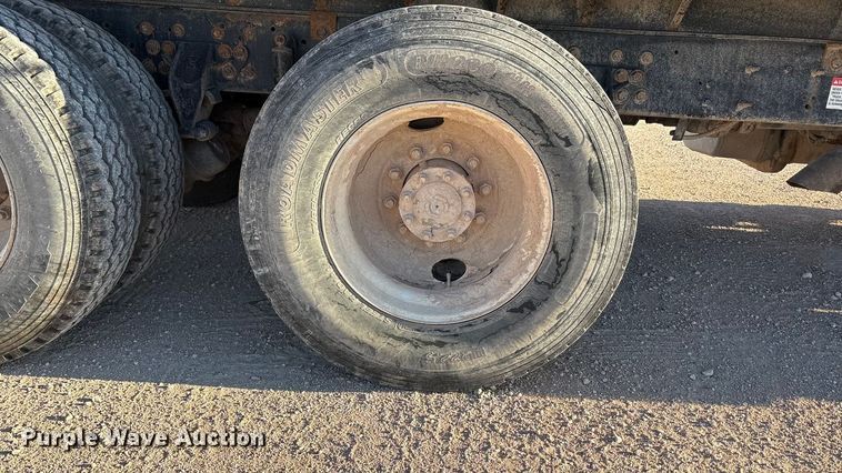 image for item EF6135 2016 International 7400 dump truck