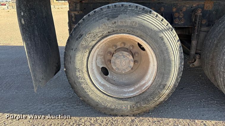 image for item EF6135 2016 International 7400 dump truck