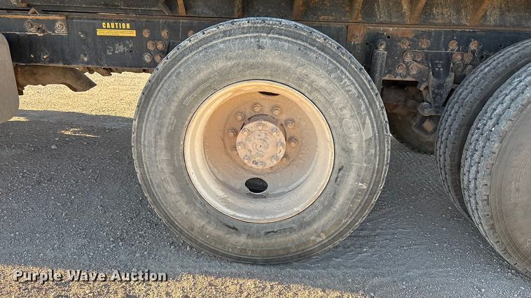 image for item EF6135 2016 International 7400 dump truck