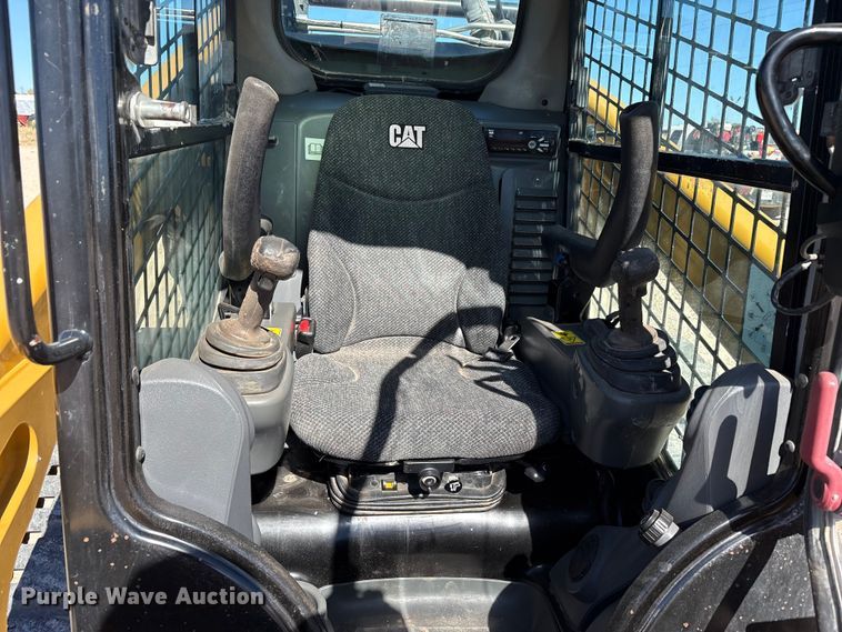 image for item EF6154 2017 Caterpillar 299D2 XHP tracked skid steer loader