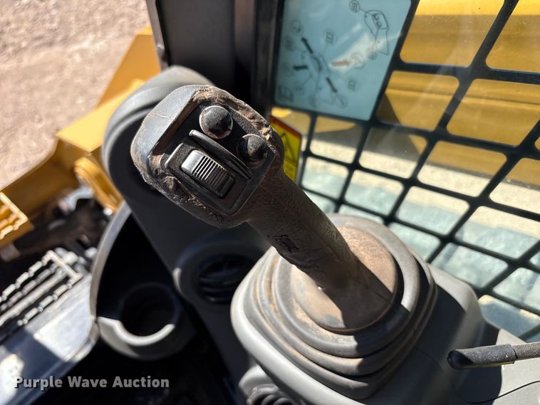 image for item EF6154 2017 Caterpillar 299D2 XHP tracked skid steer loader