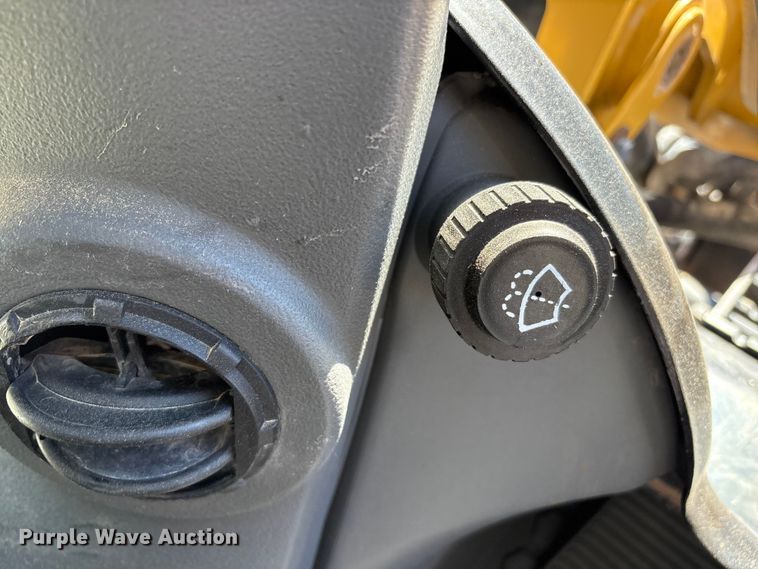 image for item EF6154 2017 Caterpillar 299D2 XHP tracked skid steer loader