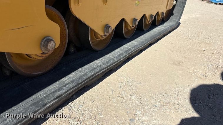 image for item EF6154 2017 Caterpillar 299D2 XHP tracked skid steer loader