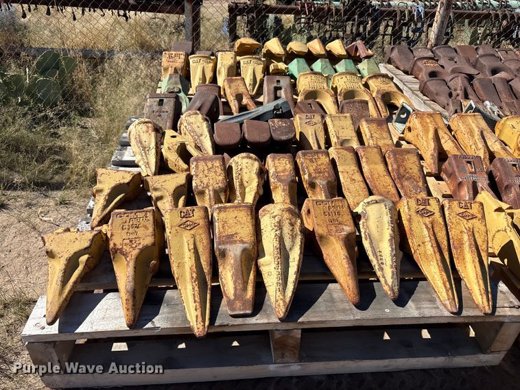 image for item EF6159 (178) bucket teeth