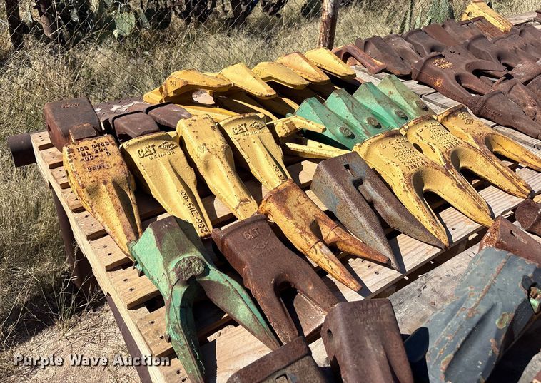 image for item EF6159 (178) bucket teeth