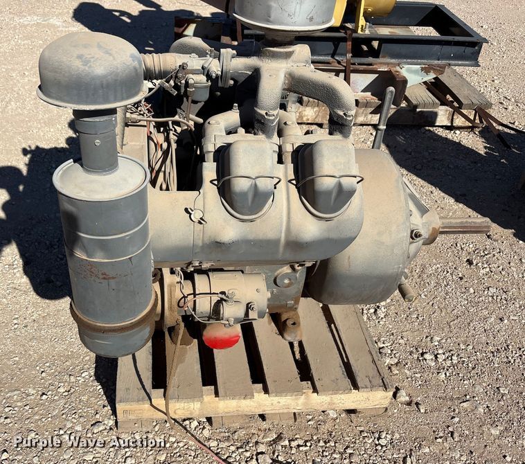 image for item EF6166 Wisconsin Engines V461D engine