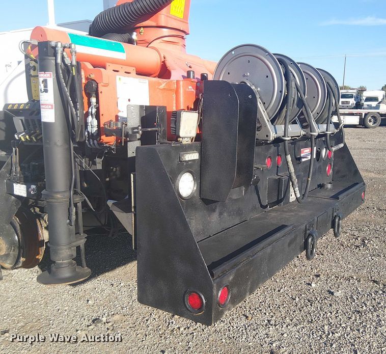 image for item EG1671 2012 Freightliner Business Class M2 Crew Cab crane truck