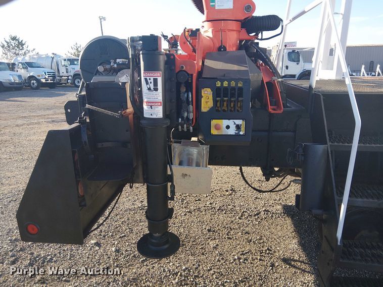 image for item EG1671 2012 Freightliner Business Class M2 Crew Cab crane truck