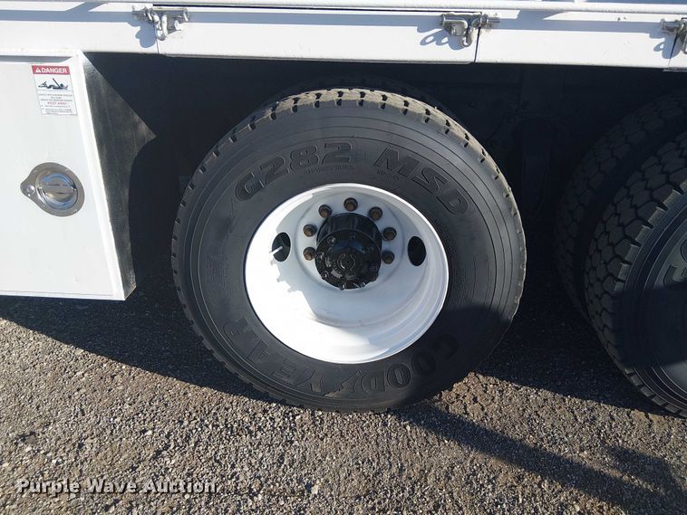 image for item EG1671 2012 Freightliner Business Class M2 Crew Cab crane truck