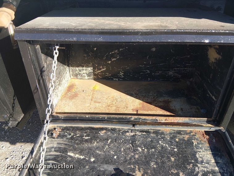 image for item EG1672 2012 Freightliner Business Class M2 crane truck