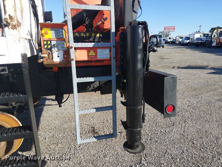 image for item EG1672 2012 Freightliner Business Class M2 crane truck