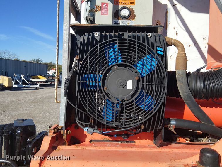 image for item EG1672 2012 Freightliner Business Class M2 crane truck