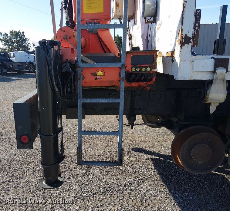 image for item EG1672 2012 Freightliner Business Class M2 crane truck