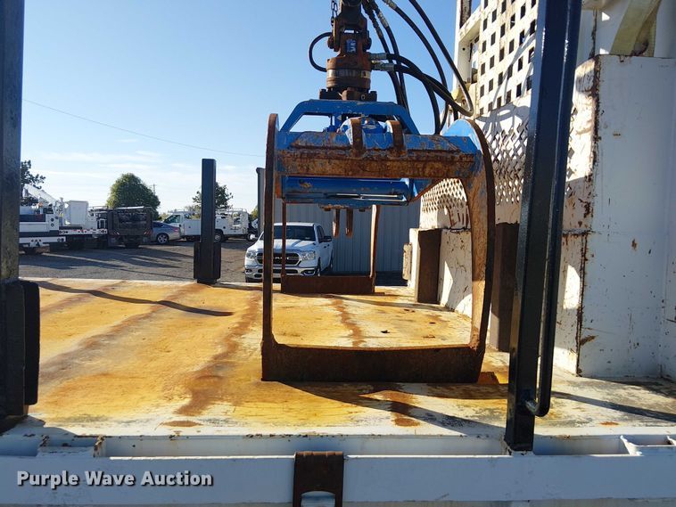 image for item EG1672 2012 Freightliner Business Class M2 crane truck