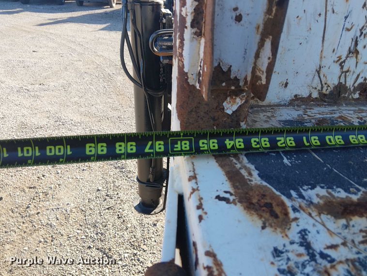 image for item EG1672 2012 Freightliner Business Class M2 crane truck