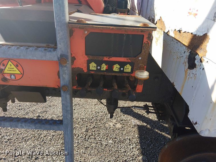 image for item EG1672 2012 Freightliner Business Class M2 crane truck