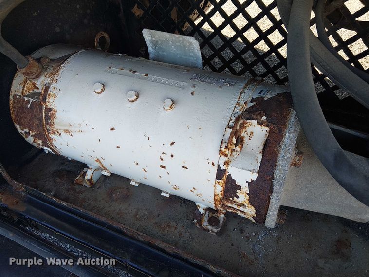 image for item EG1672 2012 Freightliner Business Class M2 crane truck