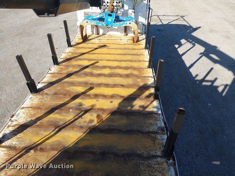 image for item EG1672 2012 Freightliner Business Class M2 crane truck