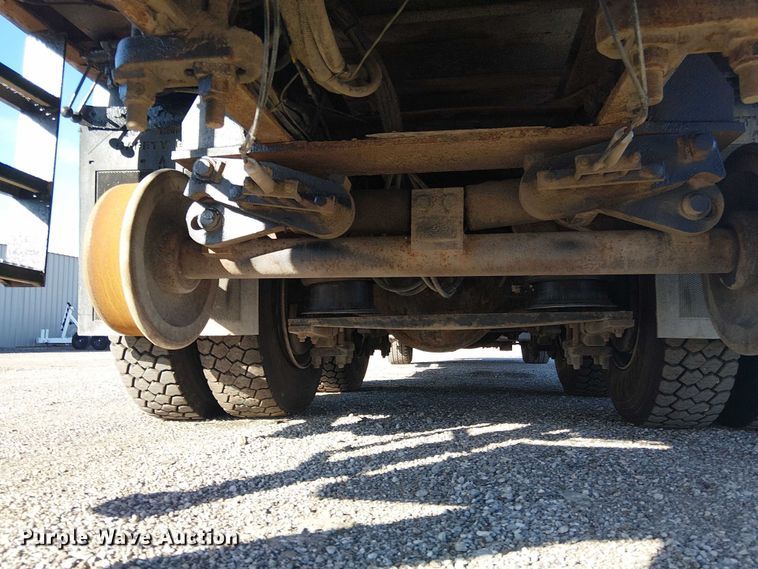 image for item EG1672 2012 Freightliner Business Class M2 crane truck