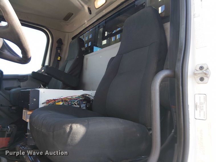 image for item EG1672 2012 Freightliner Business Class M2 crane truck