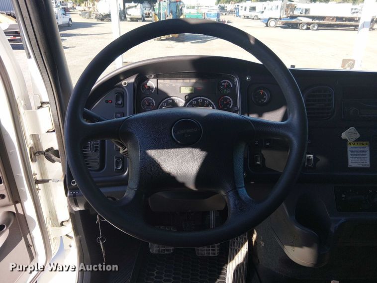 image for item EG1672 2012 Freightliner Business Class M2 crane truck