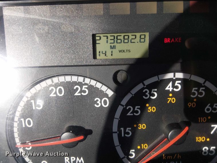 image for item EG1672 2012 Freightliner Business Class M2 crane truck