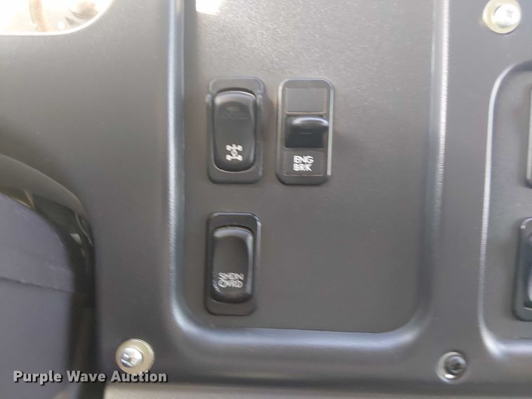 image for item EG1672 2012 Freightliner Business Class M2 crane truck