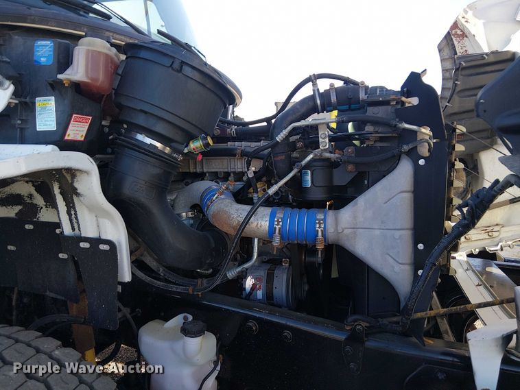 image for item EG1672 2012 Freightliner Business Class M2 crane truck