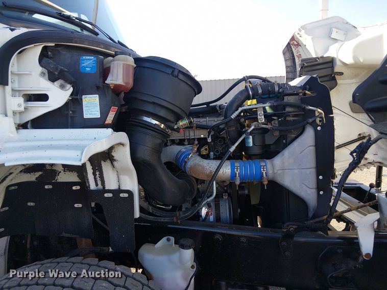 image for item EG1672 2012 Freightliner Business Class M2 crane truck