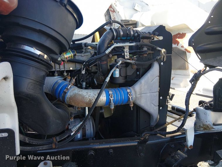 image for item EG1672 2012 Freightliner Business Class M2 crane truck