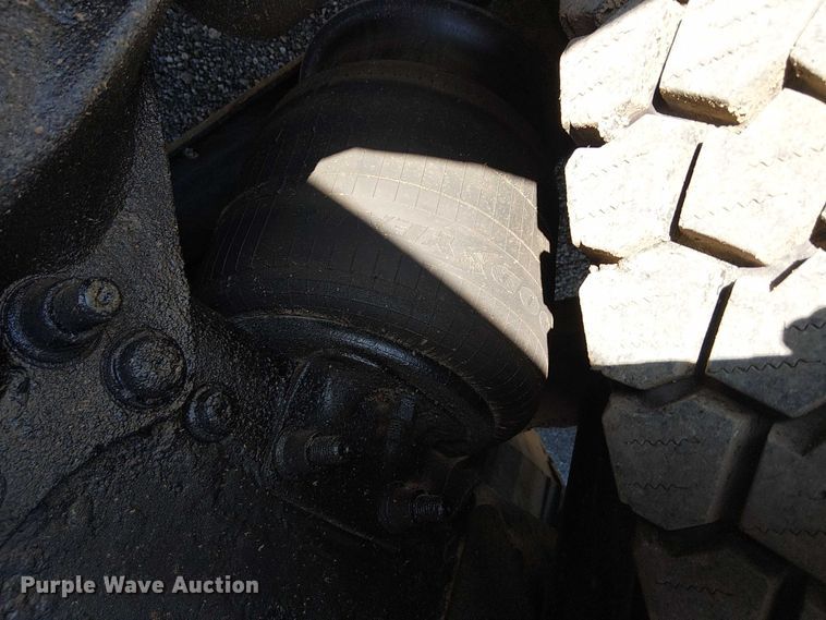 image for item EG1672 2012 Freightliner Business Class M2 crane truck