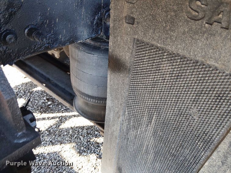 image for item EG1672 2012 Freightliner Business Class M2 crane truck