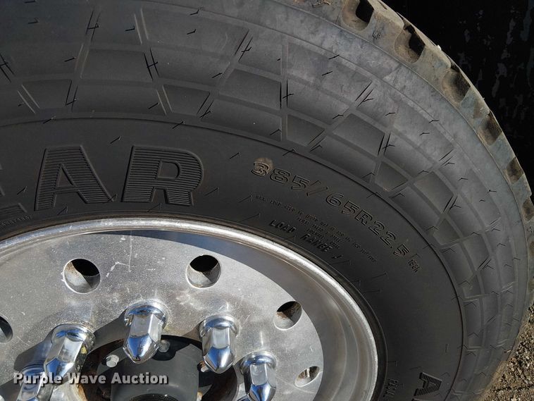 image for item EG1672 2012 Freightliner Business Class M2 crane truck