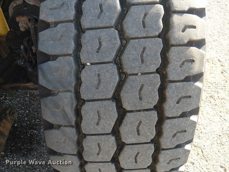 image for item EG1672 2012 Freightliner Business Class M2 crane truck