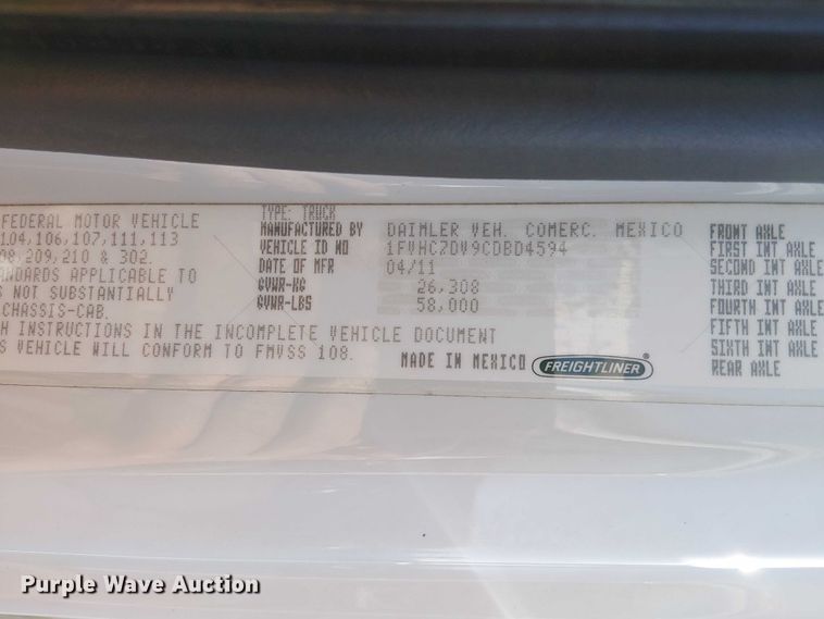 image for item EG1672 2012 Freightliner Business Class M2 crane truck